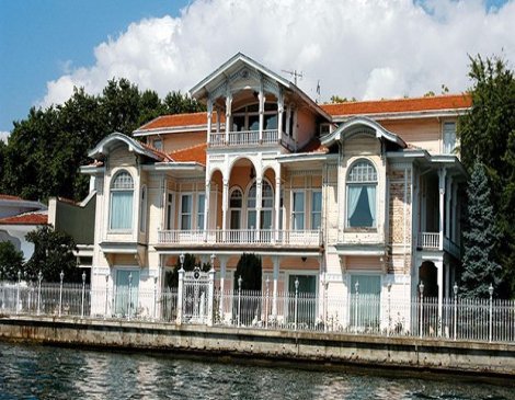 Katar Emiri eşine Türkiye’nin en pahalı evini satın aldı