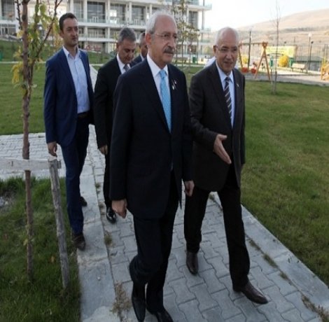 Kılıçdaroğlu, Çerkes derneğini ziyaret etti