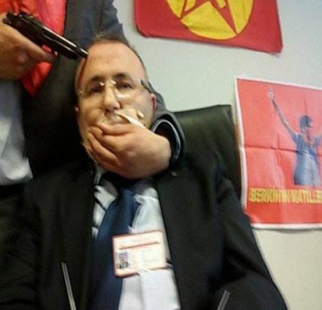 Savcı Mehmet Selim Kiraz rehin alındı