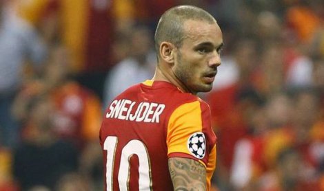 Sneijder'de flaş gelişme! Anlaşıp el sıkıştı