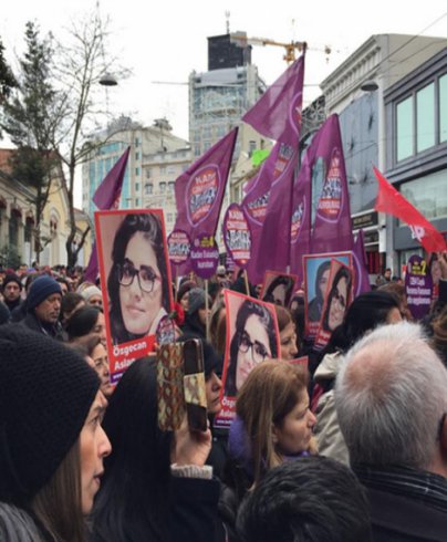 Taksim’de Özgecan Aslan için yürüyüş