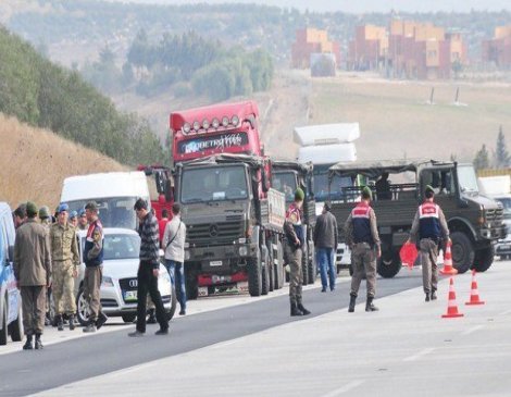 Tutuklu 4 savcı Ankara'ya getirildi