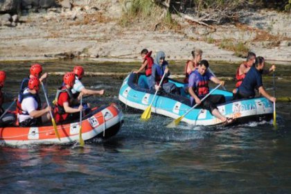 Antalya'da İranlı turist raftingte boğuldu