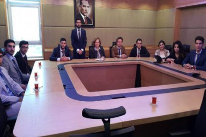 Bağımsız İzmir Milletvekili Güler'e Siyaset Bilimi Öğrencilerinden TBMM'de ziyaret