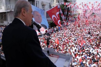 Bahçeli: Sınırlarımız yol geçen hanına dönerken Davutoğlu neredeydi?