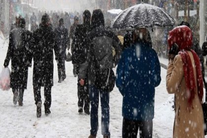 Beklenen kar İstanbul'da okulları tatil eder mi?