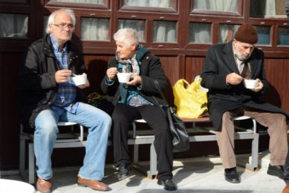 Beylikdüzü'nde aşure ikramı