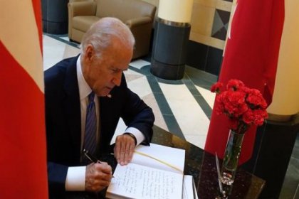 Biden haber vermeden geldi, defteri imzaladı