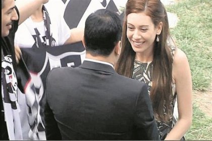 Çarşı'dan Sinem'e evlilik teklifi!