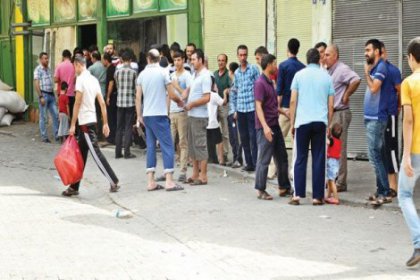 Cizre'de marketler açıldı