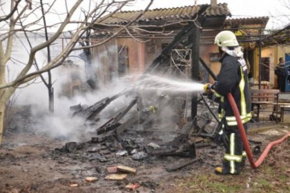 Çorlu'da Bağ Evinde Yangın