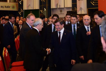 Davutoğlu salondan çıktı Kılıçdaroğlu cevap verdi