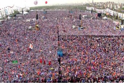 Davutoğlu'ndan İstanbul mesajları
