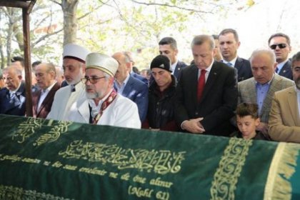 Erdoğan yakın arkadaşının cenazesine katıldı