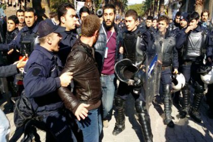 İzmir’de polis müdahalesi