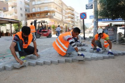 Karşıyaka'nın cadde ve sokakları artık daha güzel