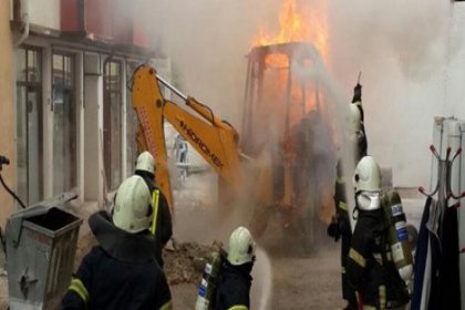 Kazı sırasında doğalgaz patladı