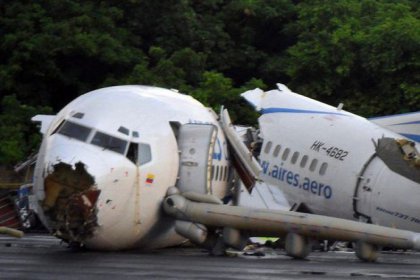 Kolombiya'da uçak düştü: 5 ölü