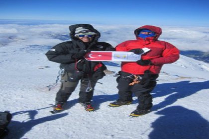 KUDAK sporcuları Elbruz Dağı’nda