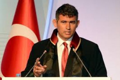 Metin Feyzioğlu 'Hukuk ve Demokrasi' konferansı ile Kartal’da