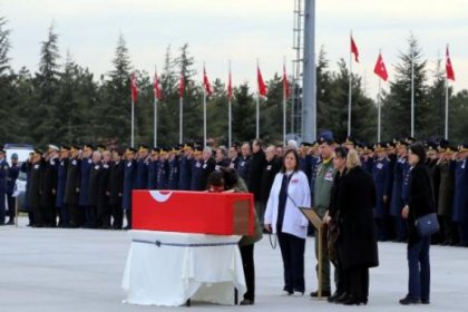 Şehit pilotlar son yolculuklarına uğurlanıyor