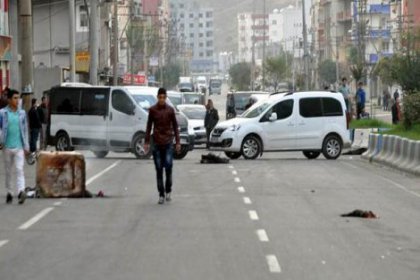 Şırnak'ta yol kesen teröristlere tepki