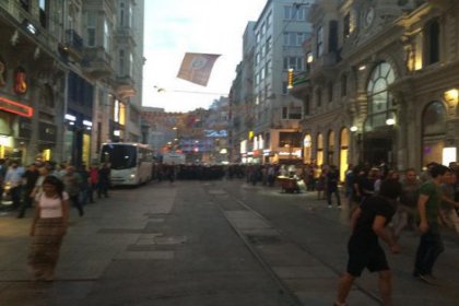 Suruç protestosuna Taksim'de polis müdahale etti