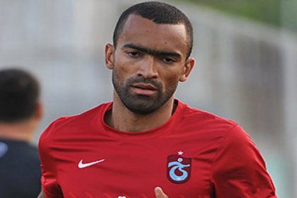 Trabzonsporlu Bosingwa 6 ay yok