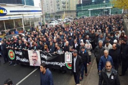 Türkan Elçi, 'Artık yurtdışı çıkış yasağın kalktı. Kıtaları, denizleri gezebilirsin.'