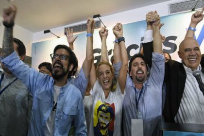 Venezuela'da seçimleri muhalefet kazandı