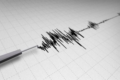 Yunanistan'da 5,3 büyüklüğünde deprem