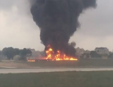 AB yetkililerini taşıyan uçak düştü