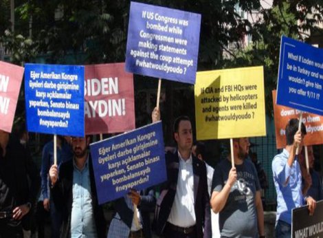 AKP'lilerden Biden'a protesto