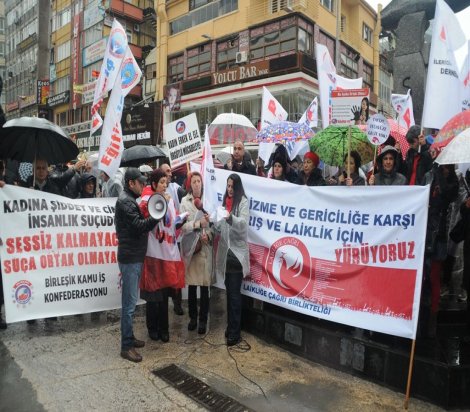 Birleşik Kamu-İş Gericiliğe Karşı Laiklik İçin Yürüdü