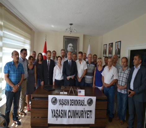 Birleşik Kamu-İş: Yaşasın Demokrasi, Yaşasın Cumhuriyet