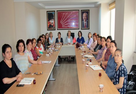 CHP Adana'da Kadın Dayanışması