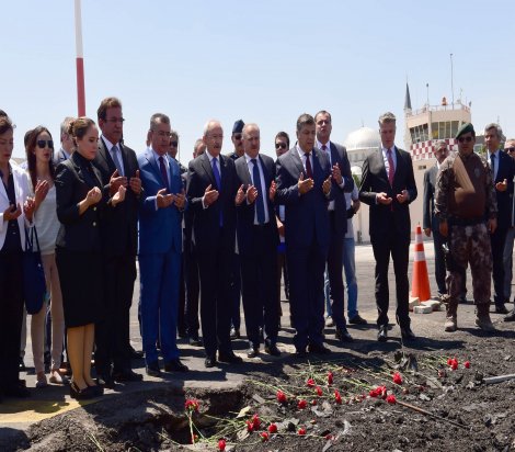 CHP'li Sındır: Ülkemiz ve demokrasimiz için canlarını siper ettiler!