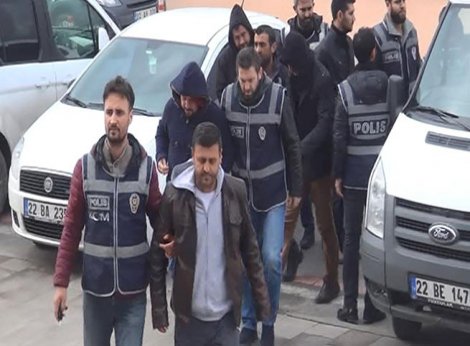 El konulan içkileri satanlar tutuklandı