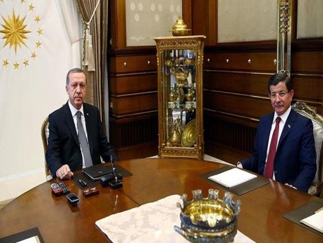 'Erdoğan ve Davutoğlu'nun arasını Kürt sorunu açtı'