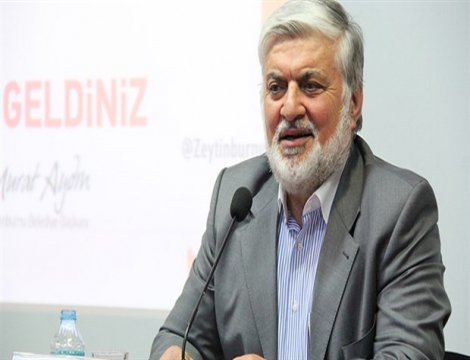 'Erkeklerle tokalaşmak kadar geyik muhabbeti yapmak da günah'