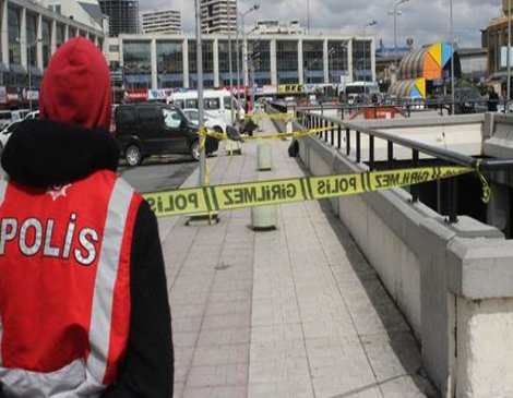 Esenler Otogarı'nda şüpheli çanta alarmı