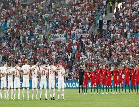 EURO 2016'da Türkiye için saygı duruşu yapıldı!