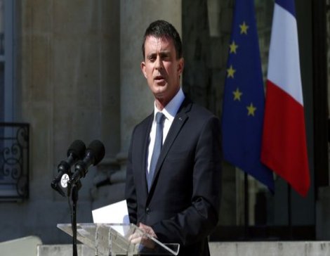 Fransa Başbakanı: Camilere dışarıdan mali yardım yasaklanmalı
