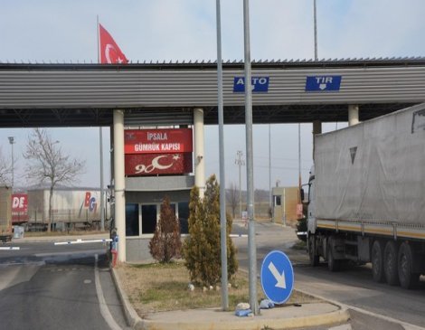 İpsala sınır kapısı araç geçişlerine kapatıldı