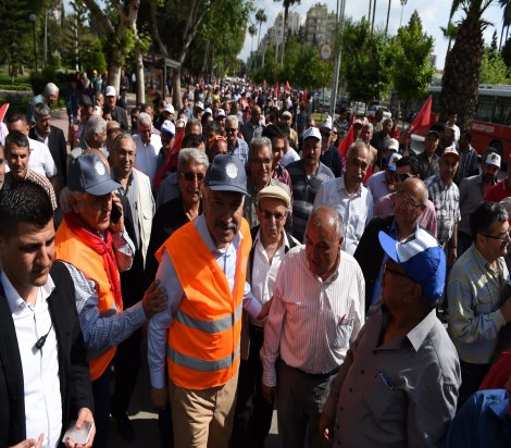 İşçi Dostu Başkan Emekçilerin Bayramını Kutladı