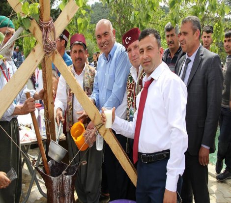 Karaisalı'da Sofudede ve Şehitleri anma programı düzenlendi