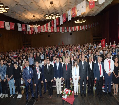 Kılıçdaroğlu, Köln'de Gençlik Festivalinde