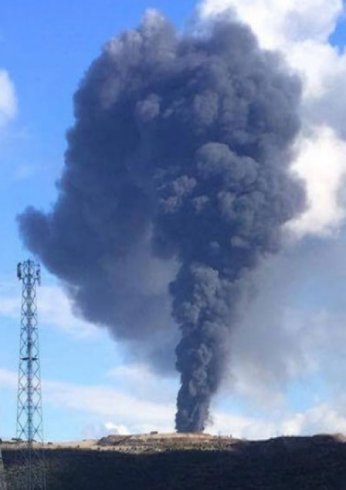 Kocaeli'de fabrika deposunda yangın