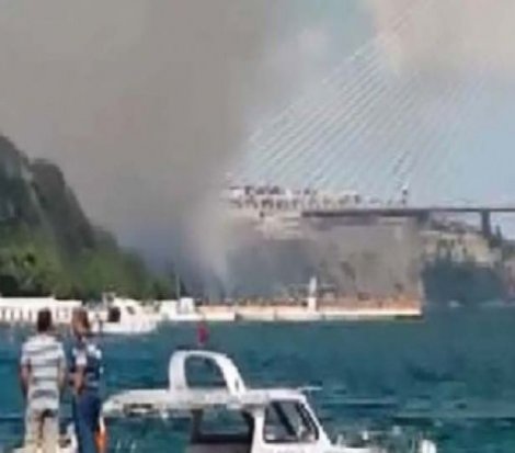 Köprü açıldı, orman yangınları başladı