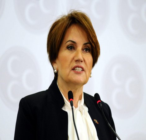 Meral Akşener'den Devlet Bahçeli'ye: AKP'nin avukatı